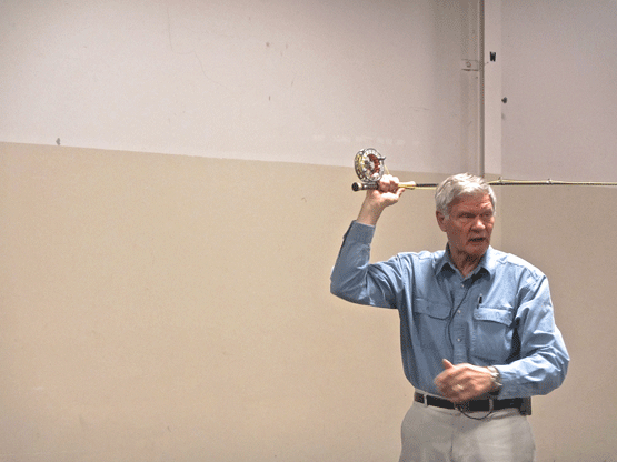 Rod-too-far-back-with-thumb-on-top-grip